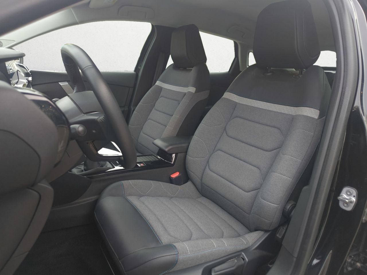 Citroën C4 FEEL PACK PURE TECH 130 CV  - Foto 2