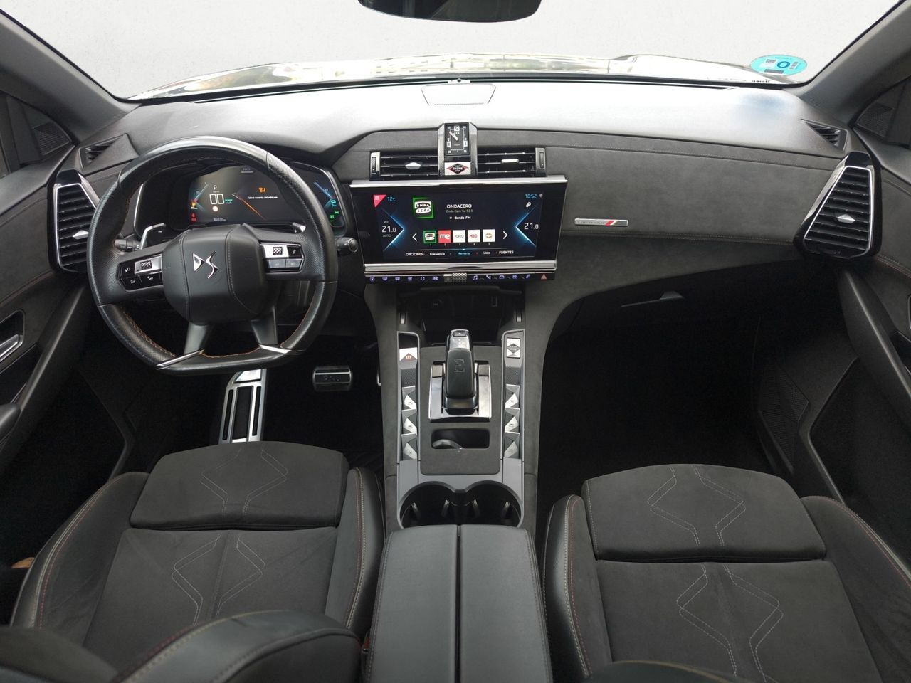 DS DS 7 CROSSBACK E TENSE 225 PERFORMANCE LINE  - Foto 2