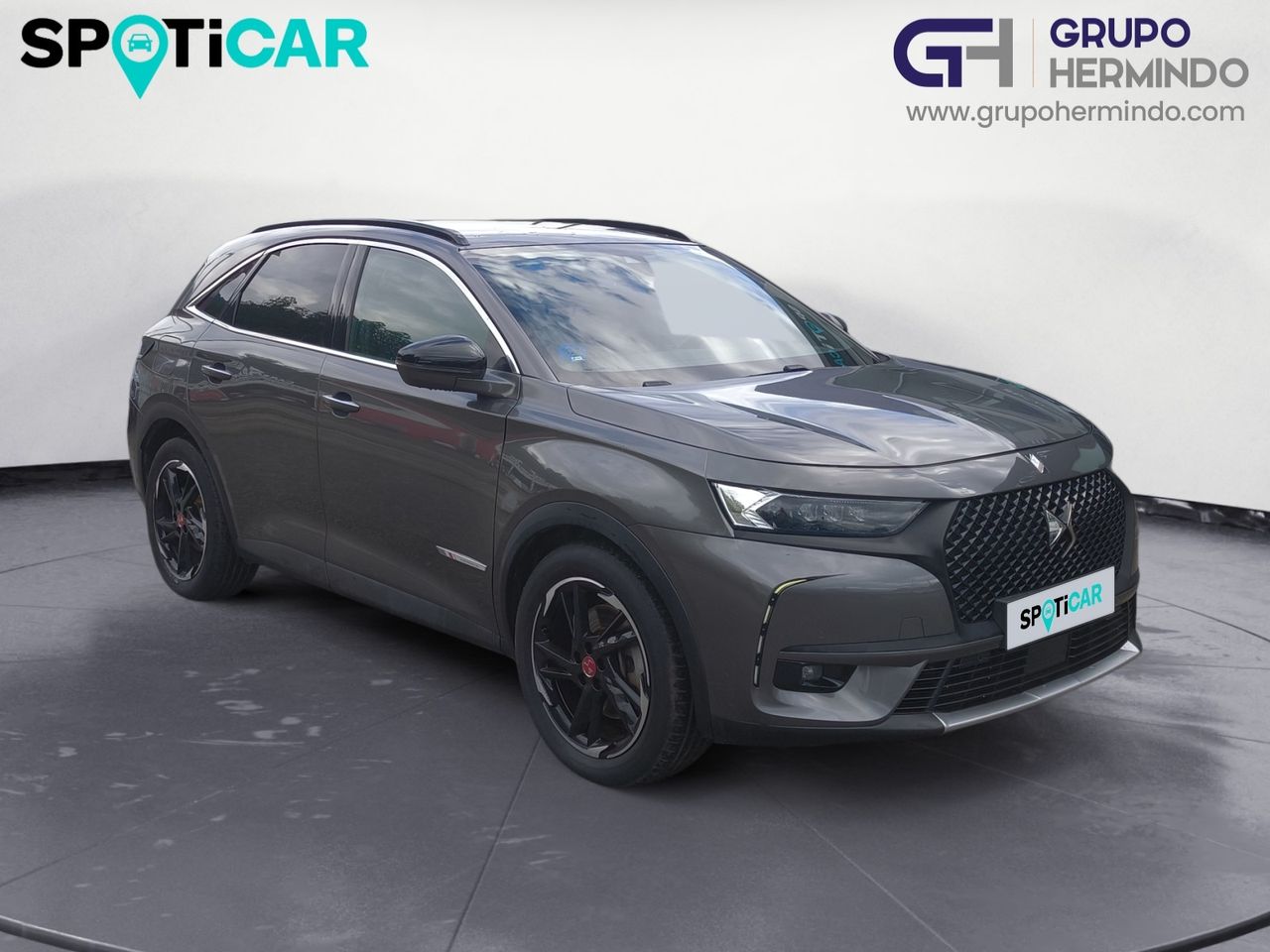 DS DS 7 CROSSBACK E TENSE 225 PERFORMANCE LINE  - Foto 2