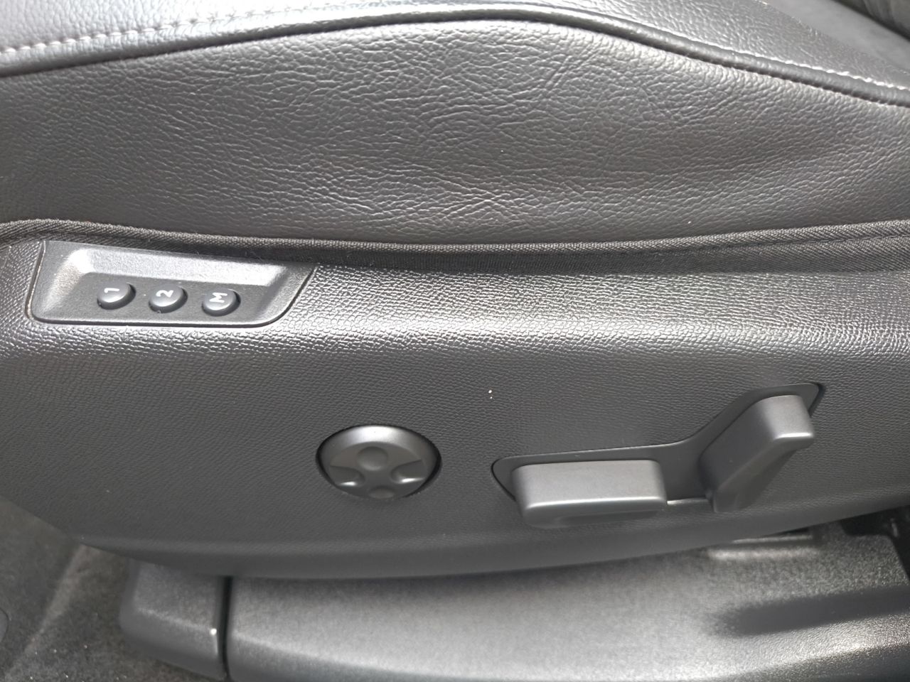 DS DS 7 CROSSBACK E TENSE 225 PERFORMANCE LINE  - Foto 2