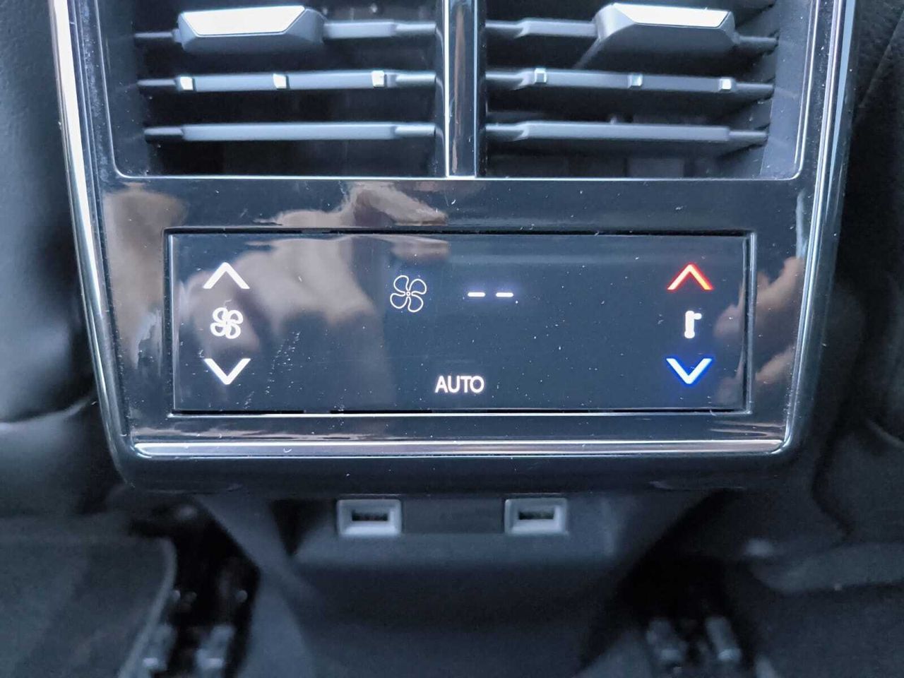 DS DS 7 ETENSE 225 RIVOLI EAT8  - Foto 2