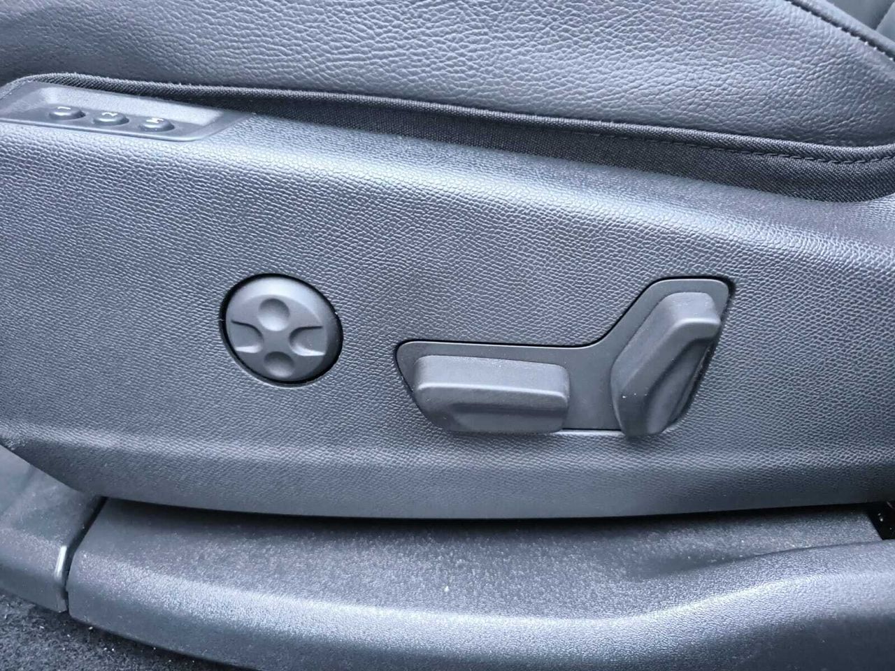 DS DS 7 ETENSE 225 RIVOLI EAT8  - Foto 2