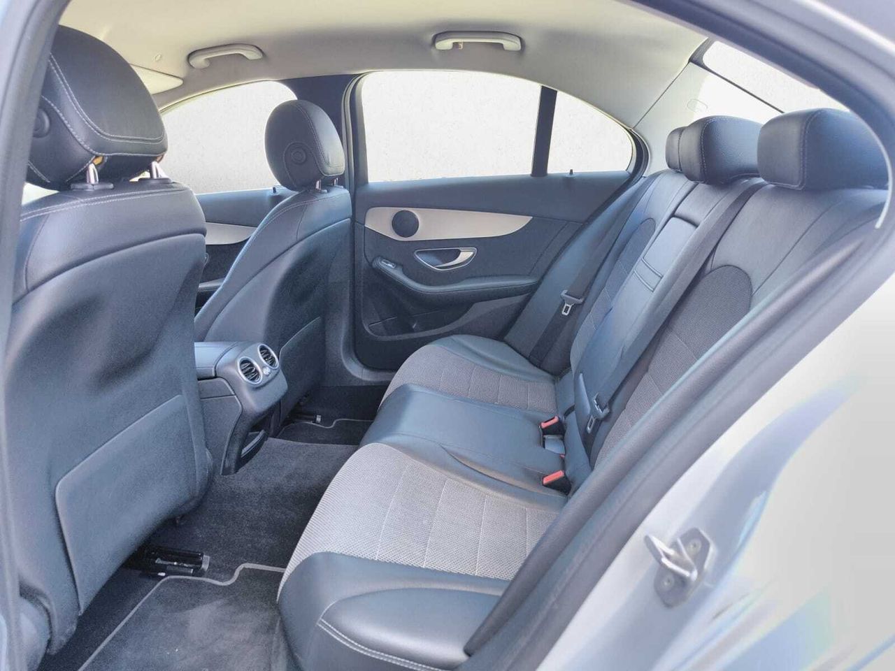 Mercedes Clase C 220 D AMG LINE  - Foto 2