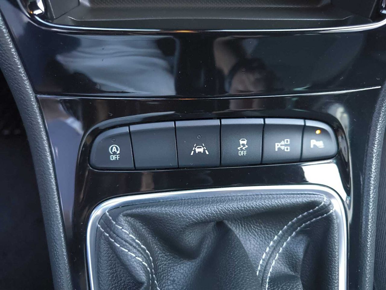 Opel Astra 1.5 D DVC 77 KW 105 CV EDITION  - Foto 2