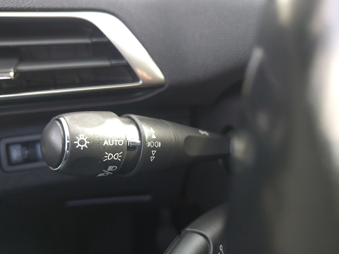 Peugeot 3008 ALLURE 130CV  - Foto 2