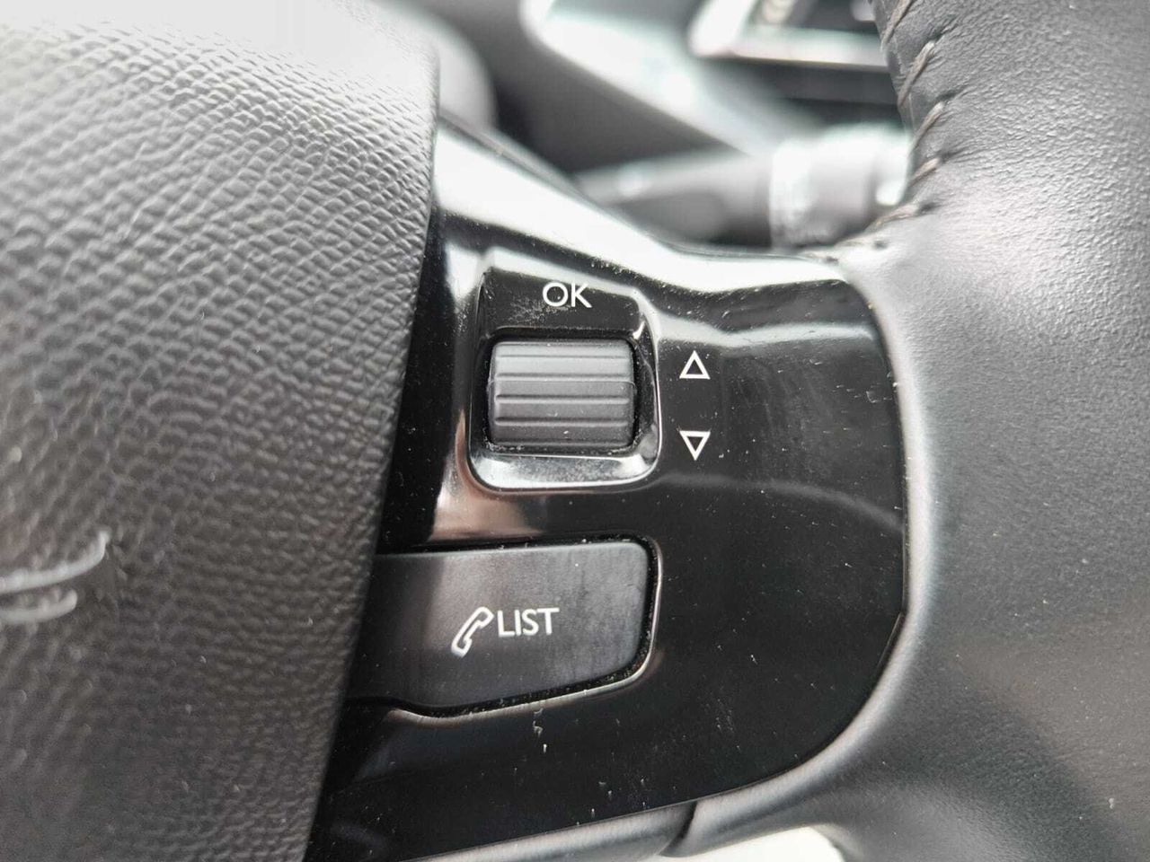 Peugeot 308 ACTIVE PACK BLUE HDI 130 CV  - Foto 2