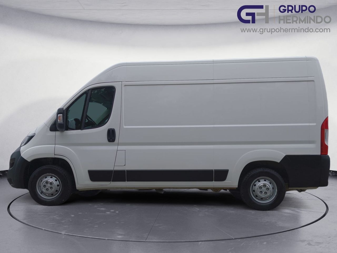 Peugeot Boxer 335 L2 H2 140CV  - Foto 2
