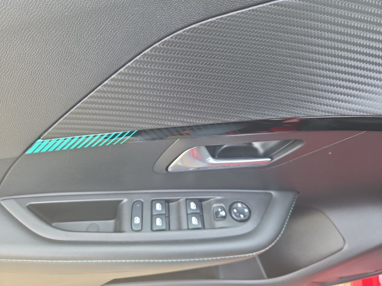 Peugeot e-208 ALLURE  - Foto 2