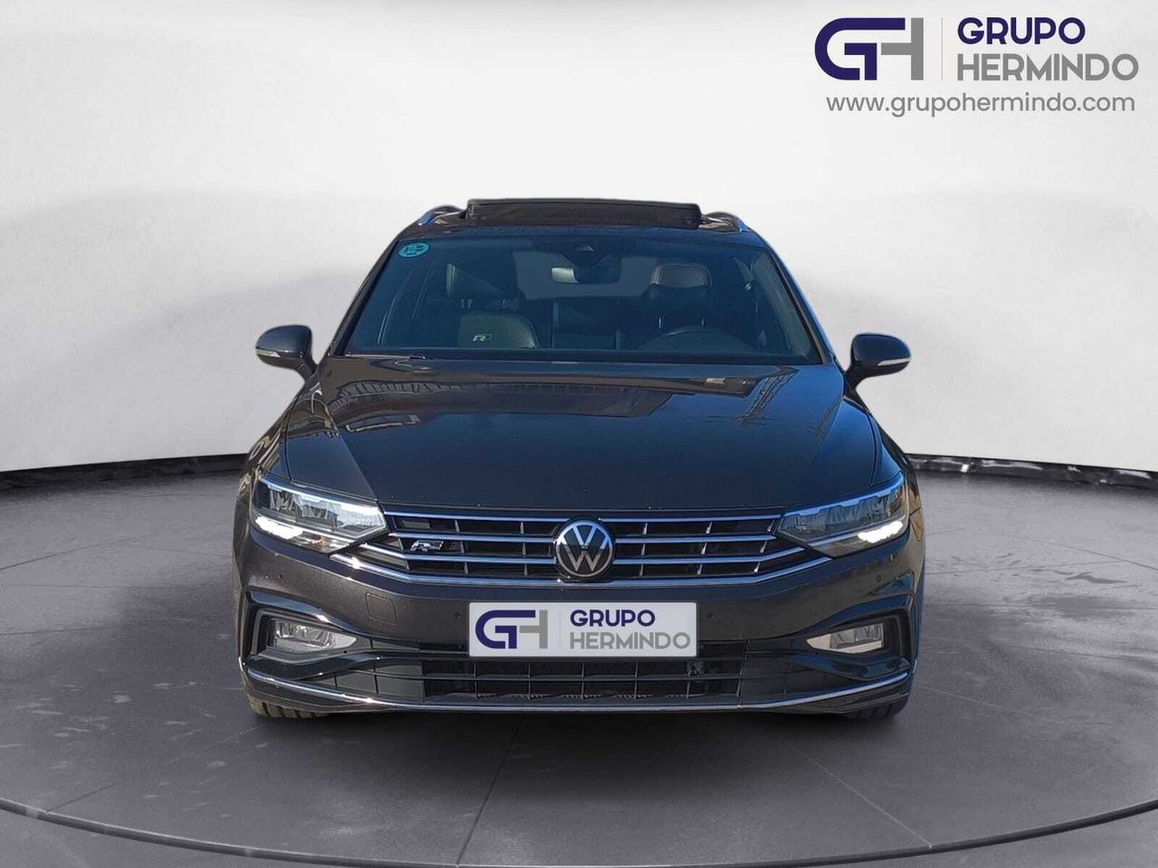 Volkswagen Passat VARIANT R LINE 2.0 TDI 110 KW 150 CV DSG  - Foto 2