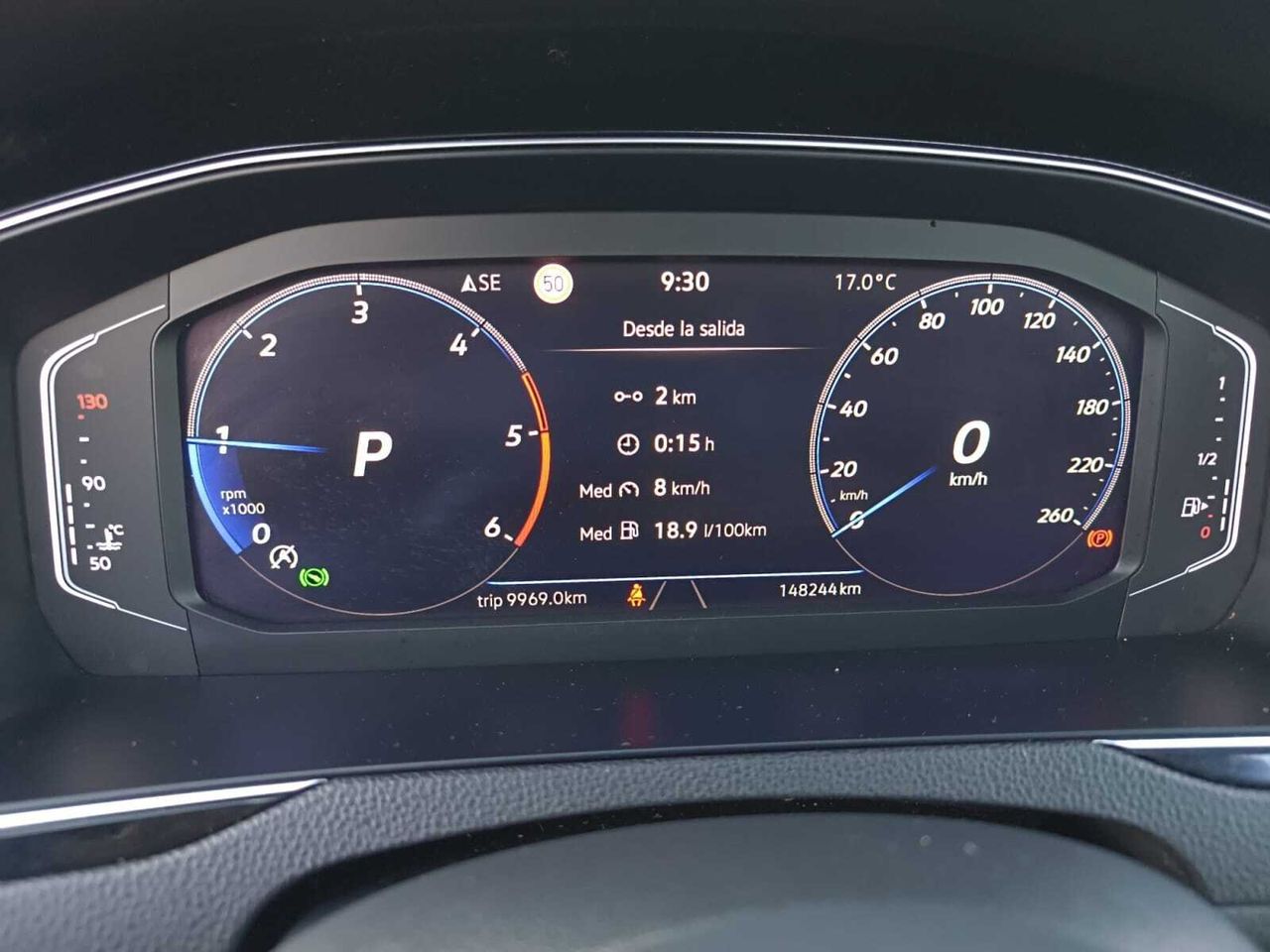 Volkswagen Passat VARIANT R LINE 2.0 TDI 110 KW 150 CV DSG  - Foto 2