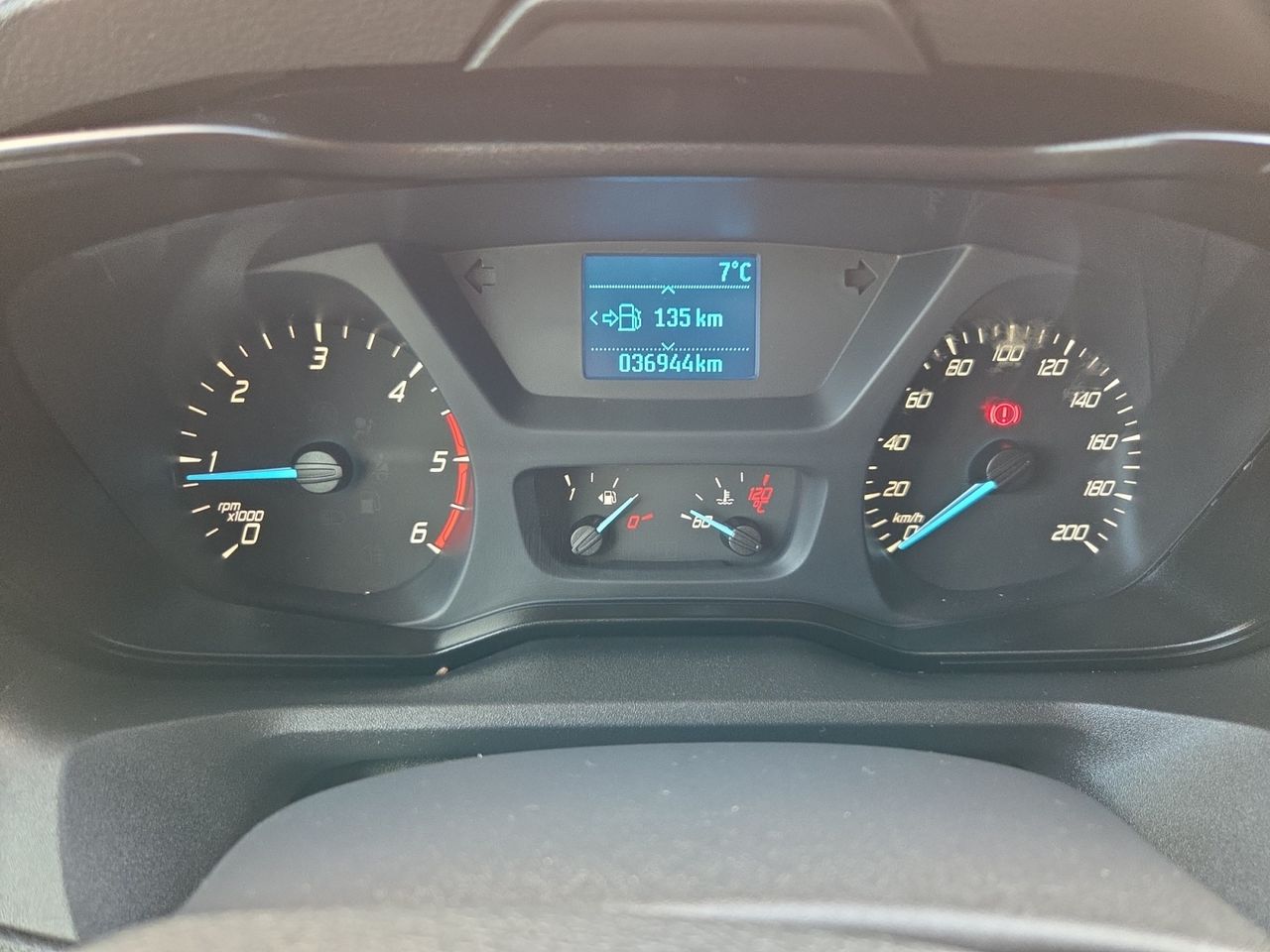 Ford Transit KOMBI 320 L2 TREND  - Foto 2