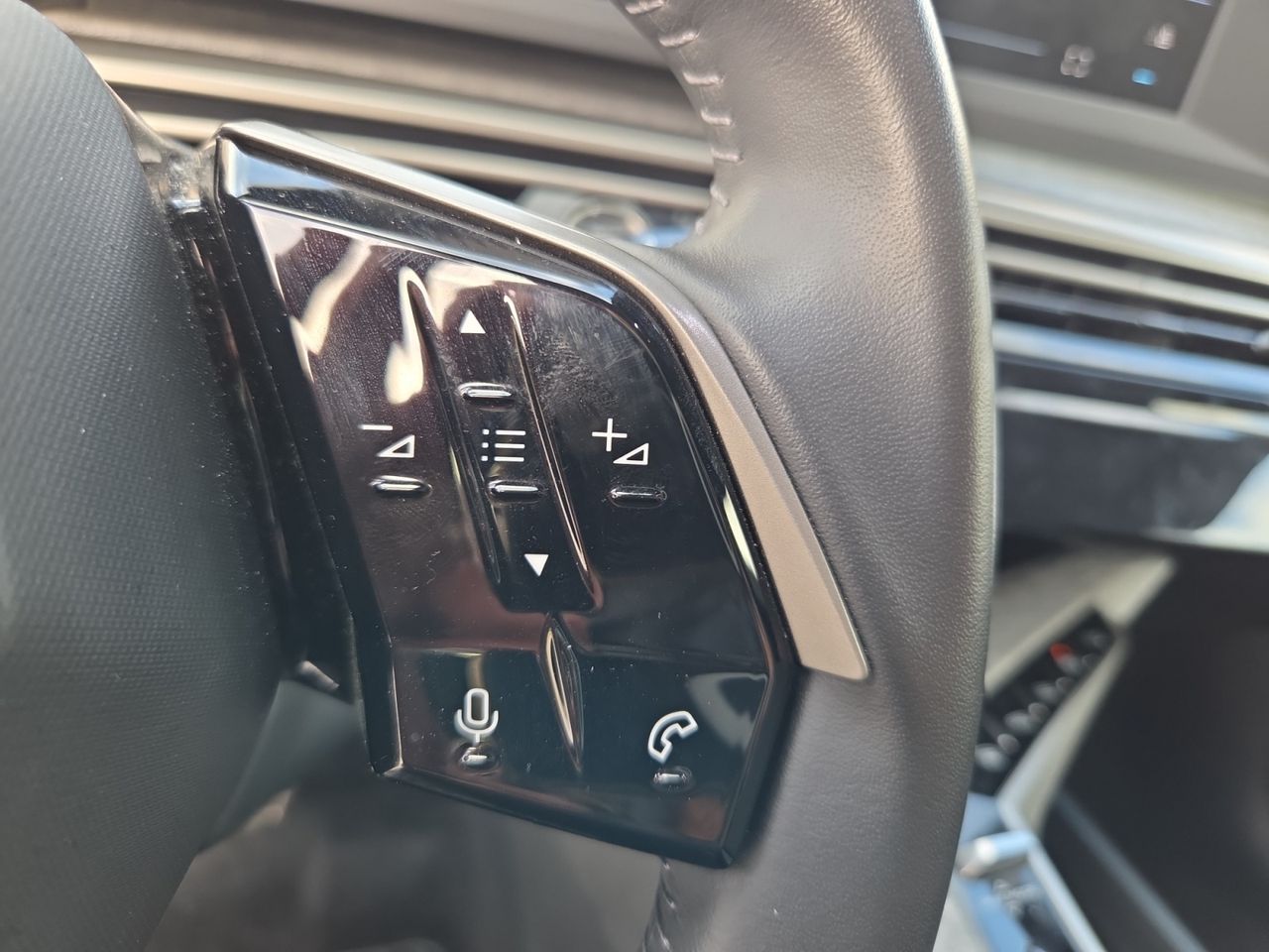 Peugeot 5008 ALLURE HYBRID 145 eDCS6  - Foto 2