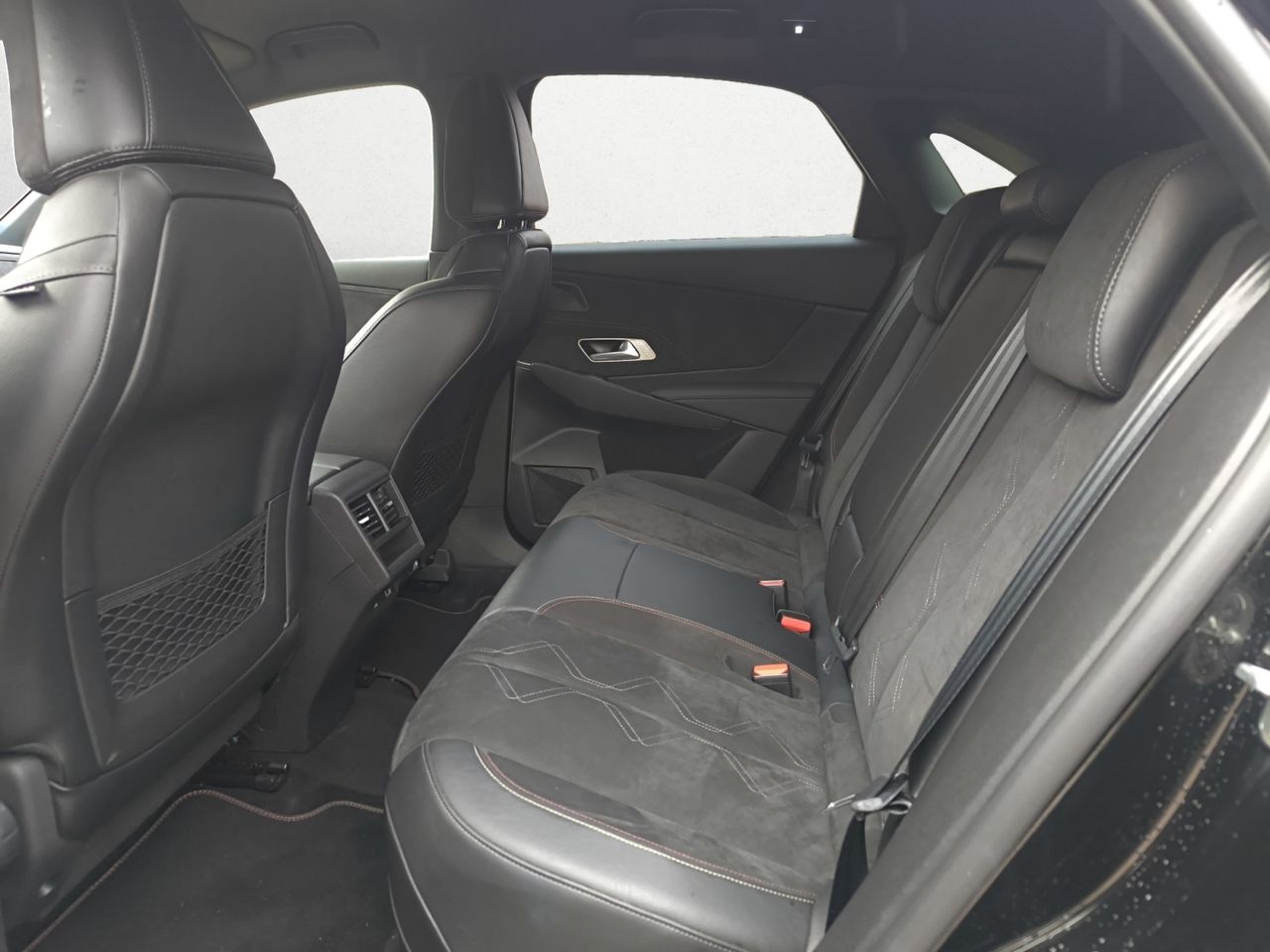 DS DS 7 Crossback E TENSE 300 4X4 PERFORMANCE LINE  - Foto 2