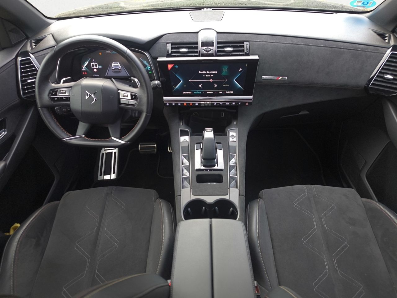 DS DS 7 Crossback E TENSE 300 4X4 PERFORMANCE LINE  - Foto 2