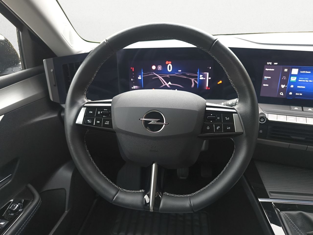 Opel Astra ELEGANCE 1.2 T XHT MT6  - Foto 2