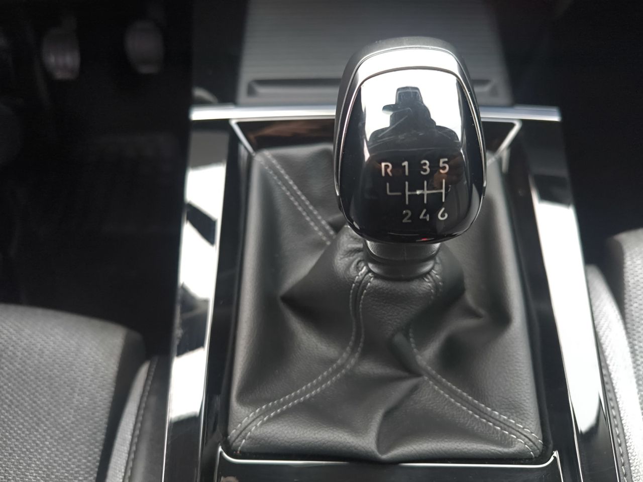 Opel Astra ELEGANCE 1.2 T XHT MT6  - Foto 2