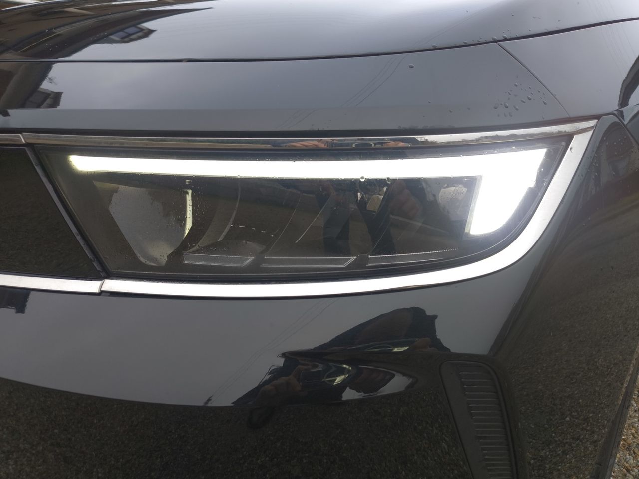 Opel Astra ELEGANCE 1.2 T XHT MT6  - Foto 2