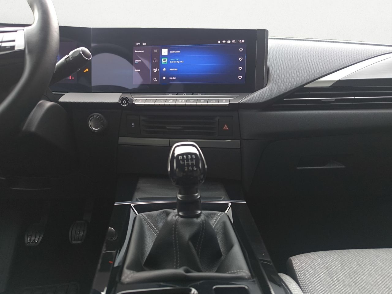 Opel Astra ELEGANCE 1.2 T XHT MT6  - Foto 2