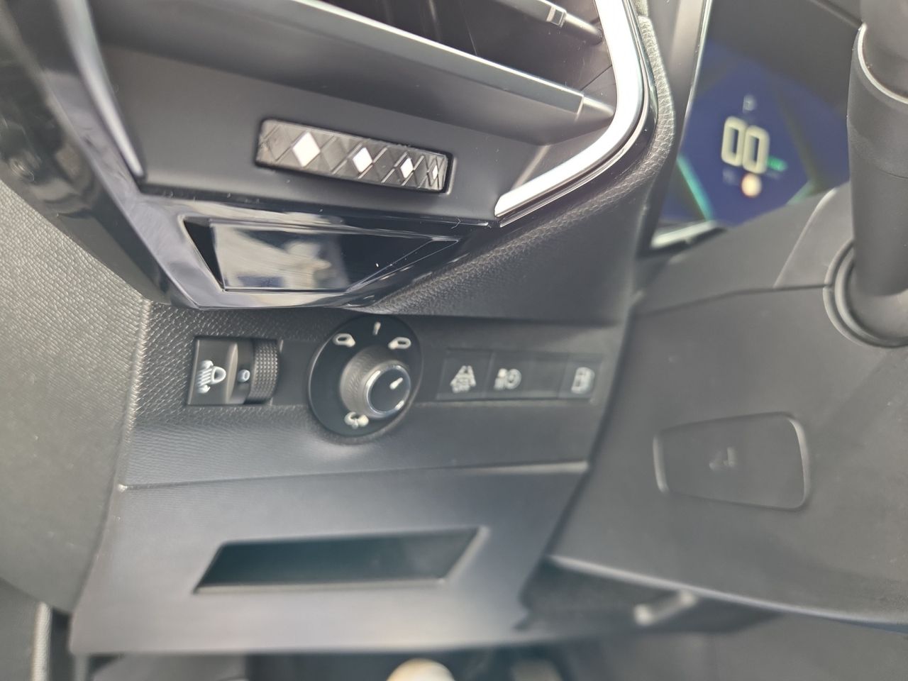 DS DS 7 Crossback E TENSE 300 4X4 PERFORMANCE LINE  - Foto 2