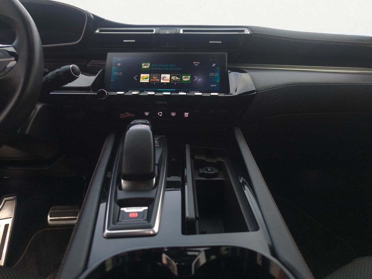 Peugeot 508 SW GT LINE HYBRID 225 e EAT8 - Foto 2