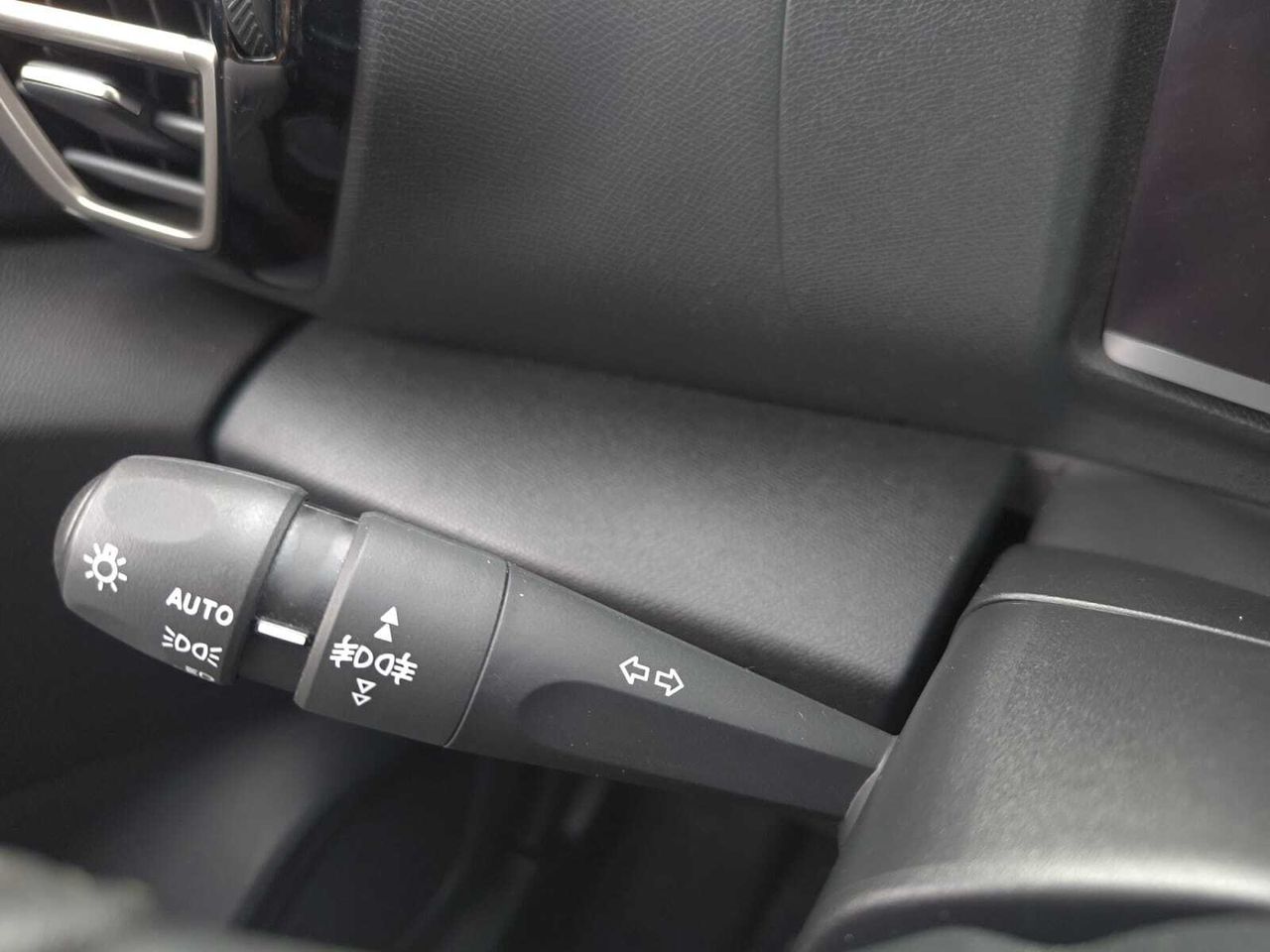 Citroën C4 BLUE HDI 110 CV  - Foto 2