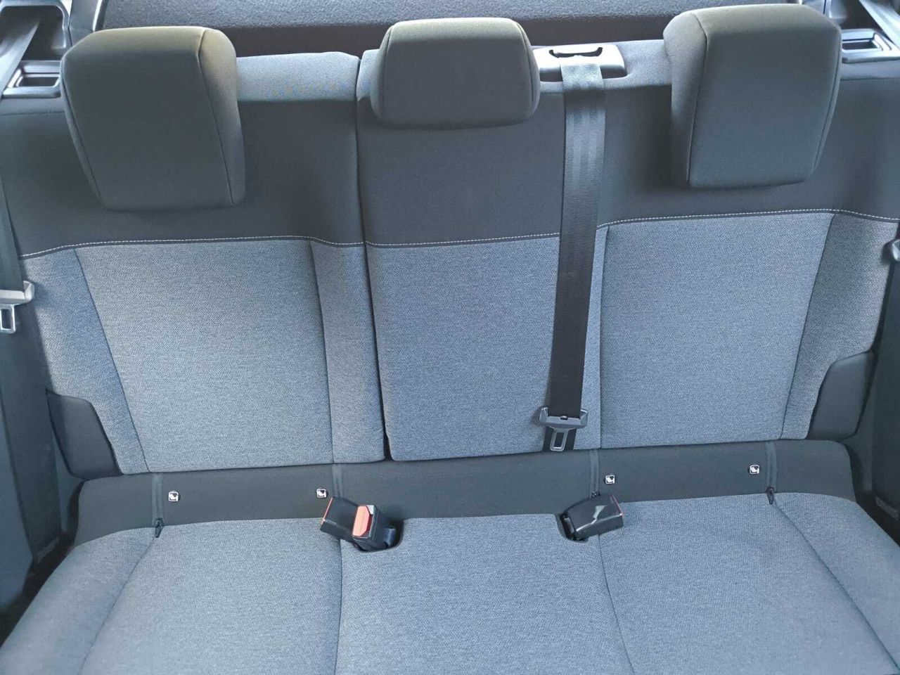 Citroën C4 FEEL BLUE HDI 110 CV  - Foto 2