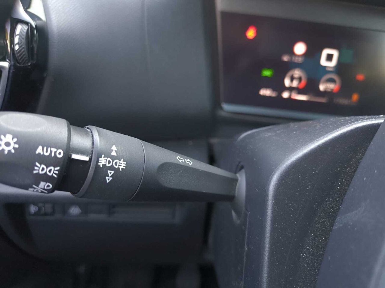 Citroën C4 FEEL BLUE HDI 110 CV  - Foto 2