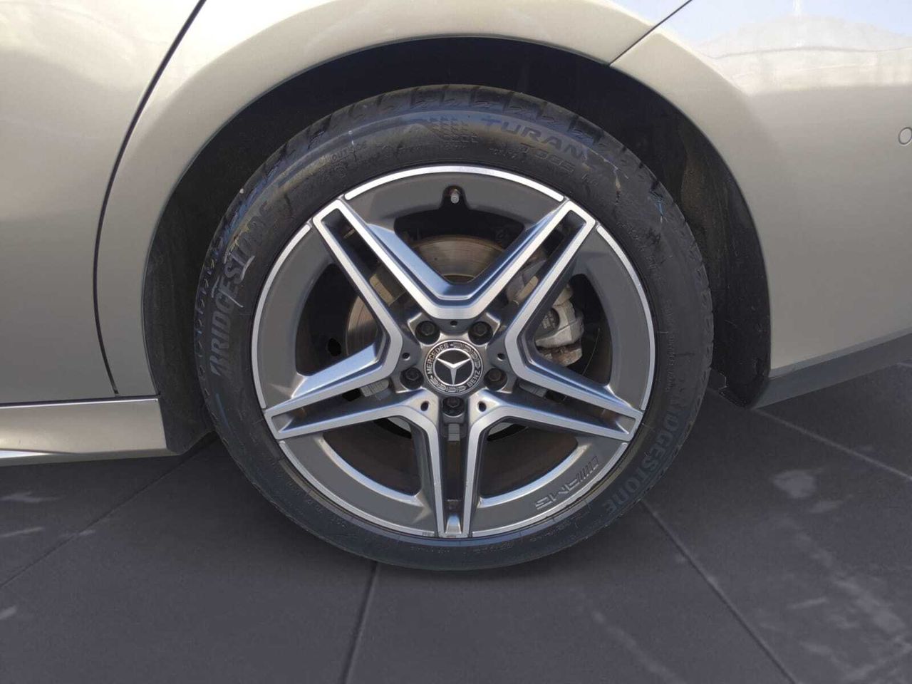 Mercedes CLA 200 D DCT AMG + TECHO PANORAMICO  - Foto 2