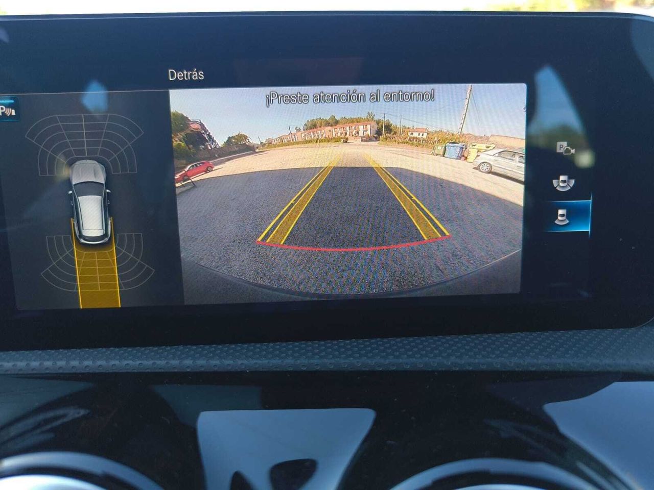 Mercedes CLA 200 D DCT SHOOTING BRAKE + PAQ ADVANTAGE+ SMARTPHONE  - Foto 2