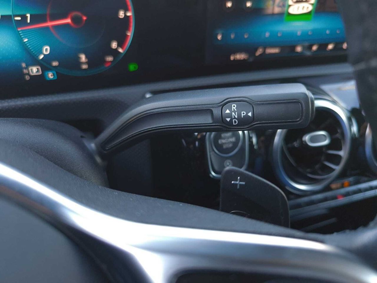 Mercedes CLA 200 D DCT SHOOTING BRAKE + PAQ ADVANTAGE+ SMARTPHONE  - Foto 2