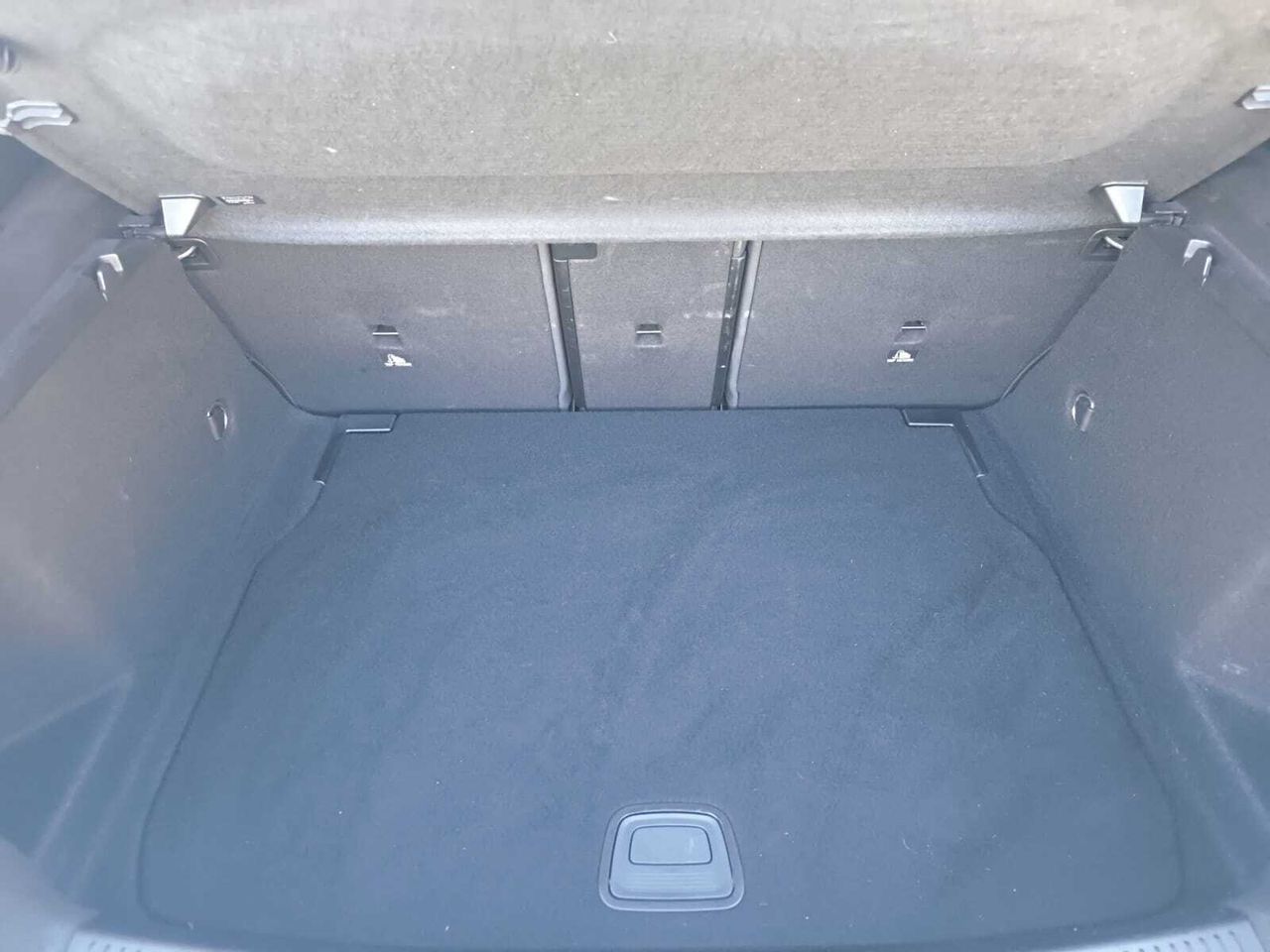 Mercedes Clase A 200 D AMG LINE + PAQUETE PREMIUM+ SMARTPHONE  - Foto 2