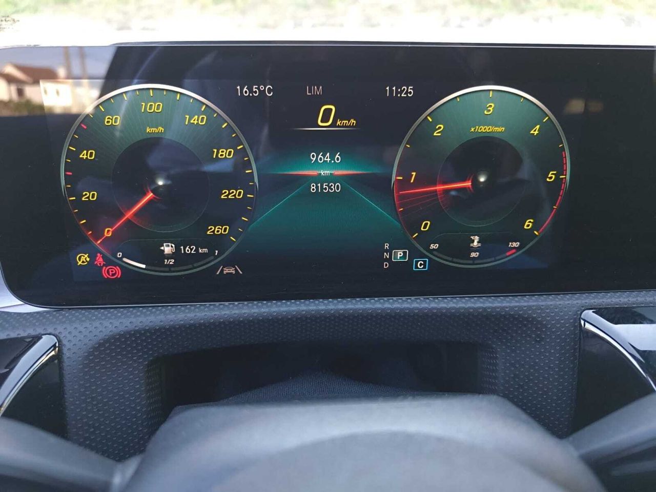 Mercedes Clase A 200 D AMG LINE + PAQUETE PREMIUM+ SMARTPHONE  - Foto 2