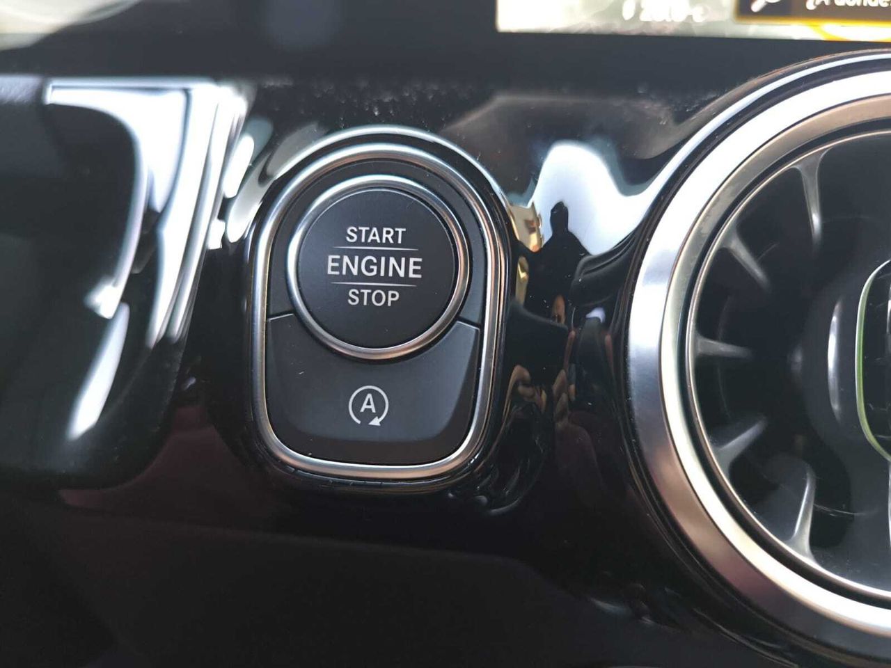 Mercedes GLA 200 D  - Foto 2