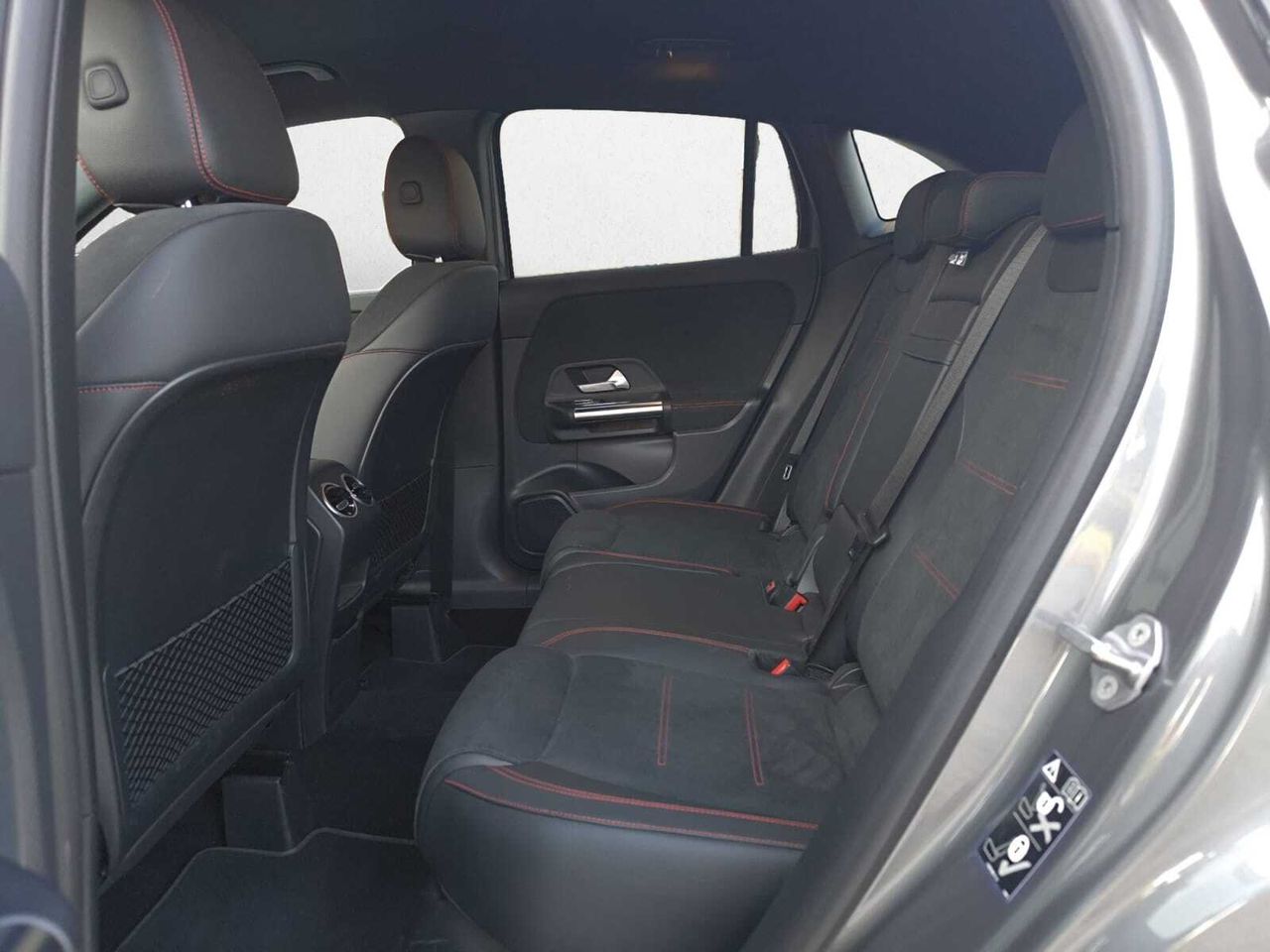 Mercedes GLA 200 D  - Foto 2