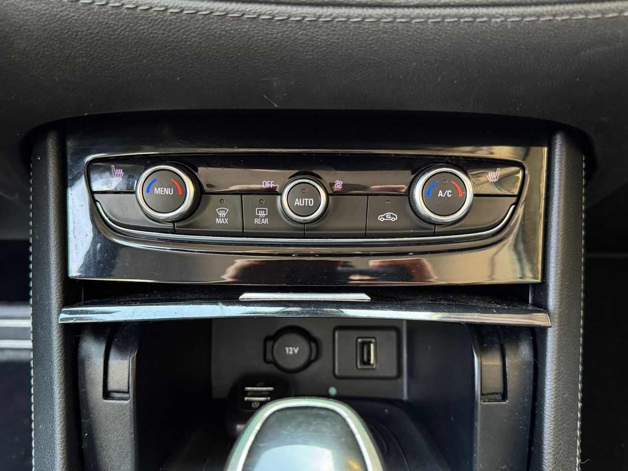 Opel Grandland X 1.6 TURBO ULTIMATE - Foto 2