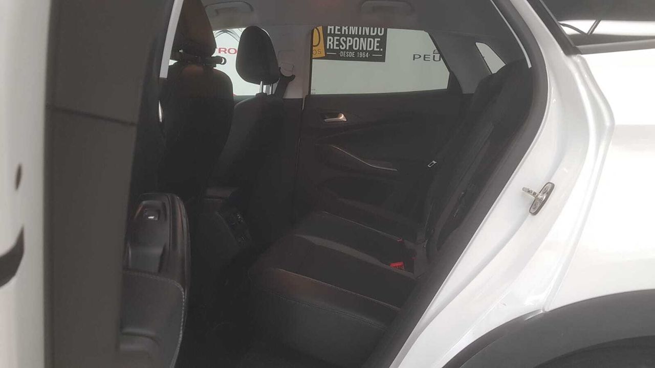 Opel Grandland X 1.6 TURBO ULTIMATE - Foto 2