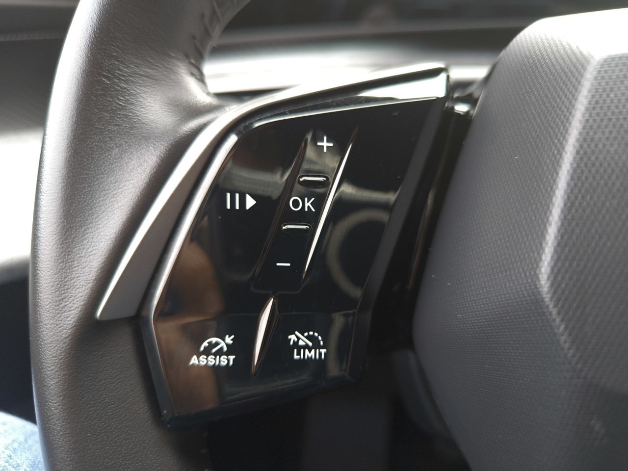 Peugeot 3008 Hybrid ALLURE  - Foto 2