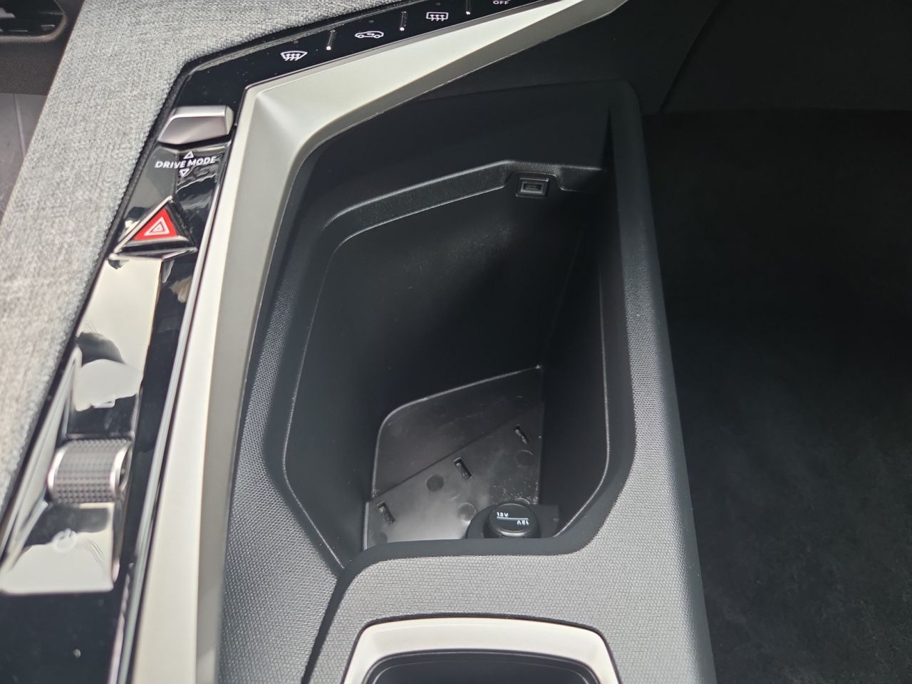 Peugeot 5008 5008 Allure HYBRID 145 eDCS6  - Foto 2