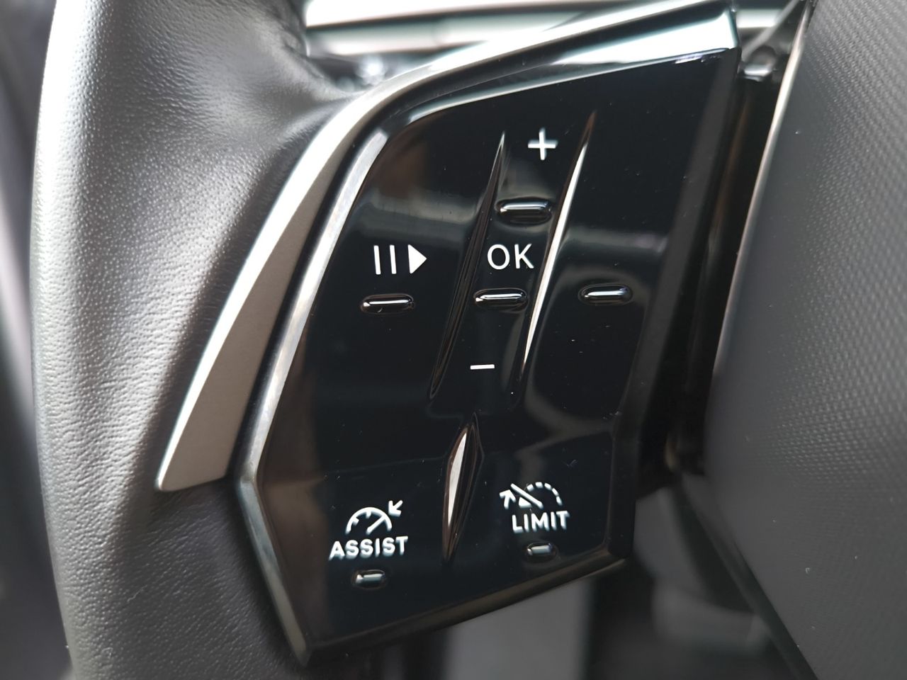 Peugeot 5008 Allure HYBRID 145 eDCS6  - Foto 2