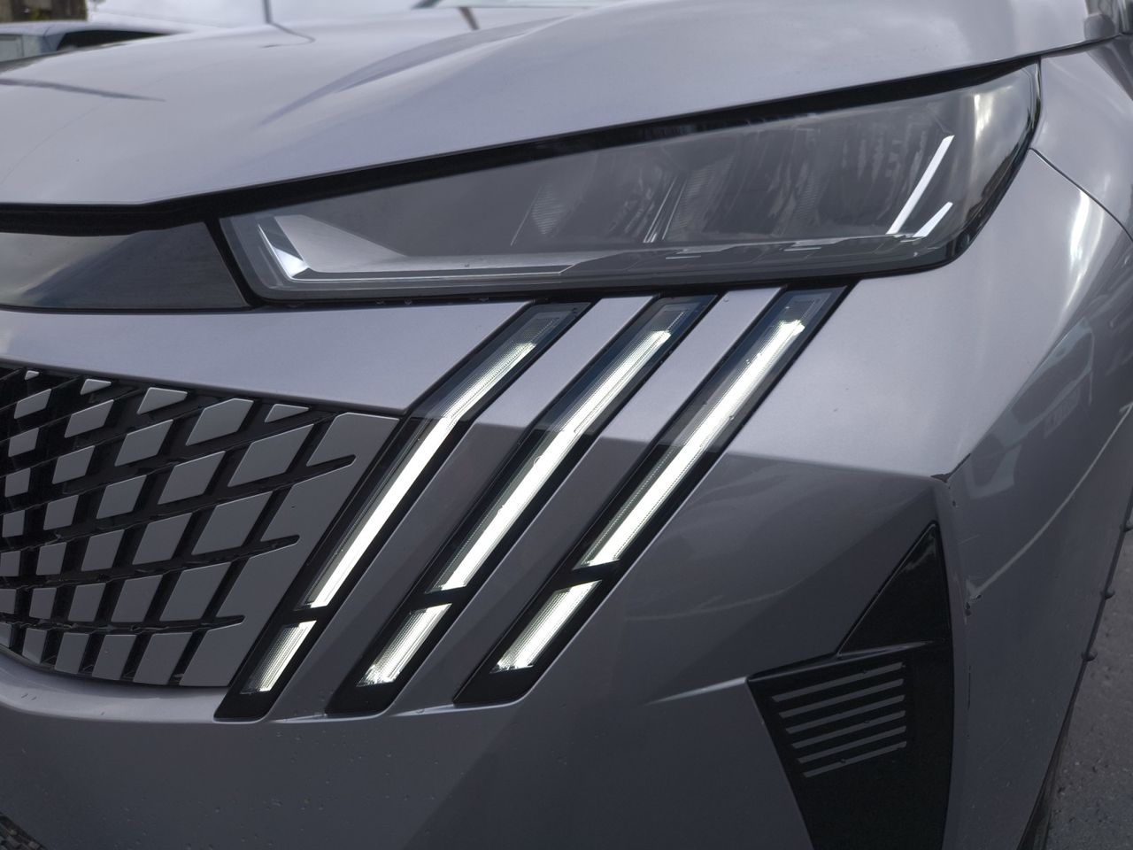 Peugeot 5008 Allure HYBRID 145 eDCS6  - Foto 2