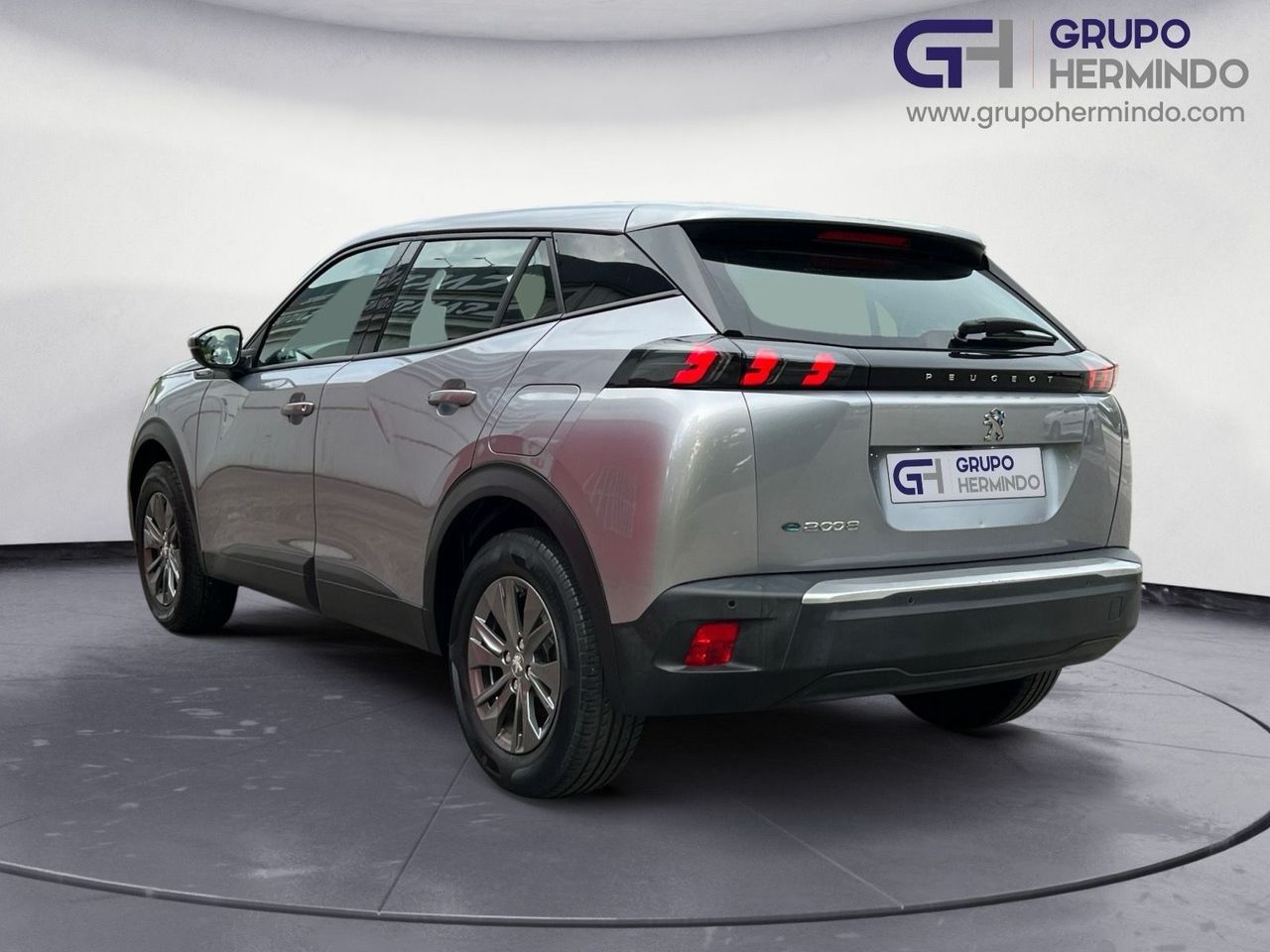 Peugeot e-2008 ACTIVE ELECTRICO 136 CV - Foto 2