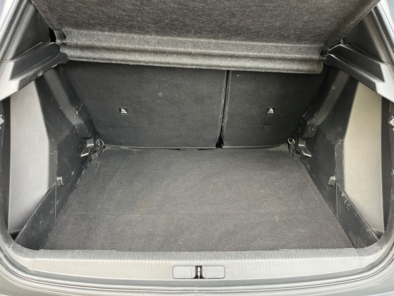 Peugeot e-2008 ACTIVE ELECTRICO 136 CV - Foto 2