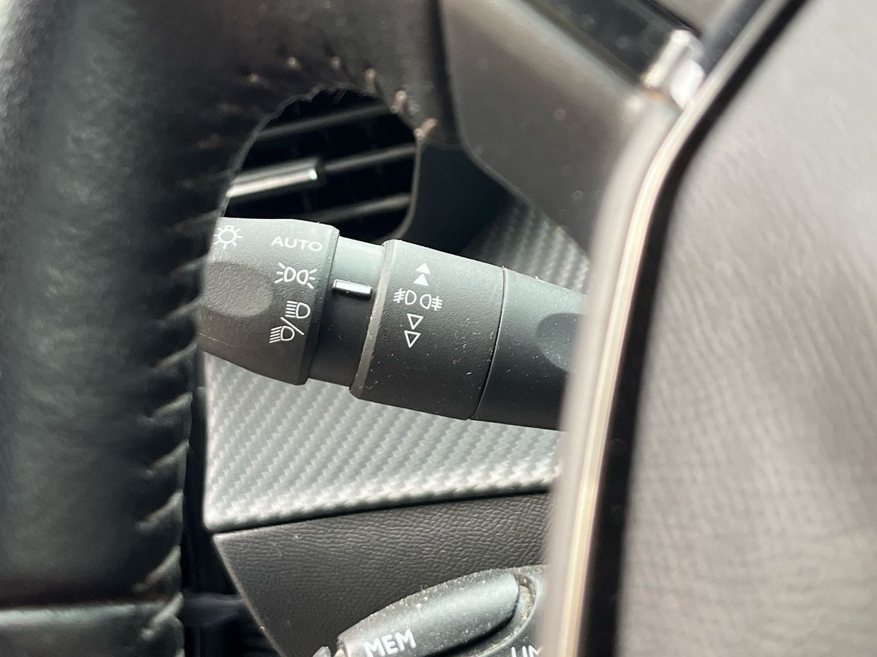 Peugeot e-2008 ACTIVE ELECTRICO 136 CV  - Foto 2