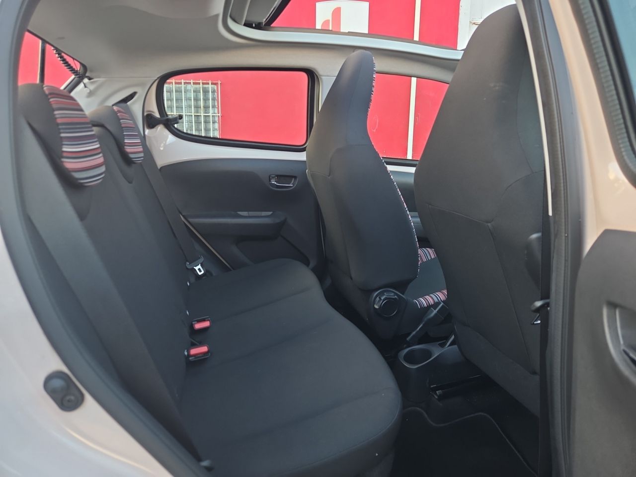 Citroën C1 DESCAPOTABLE AIRSCAPE SHINE VTI 72 CV  - Foto 2