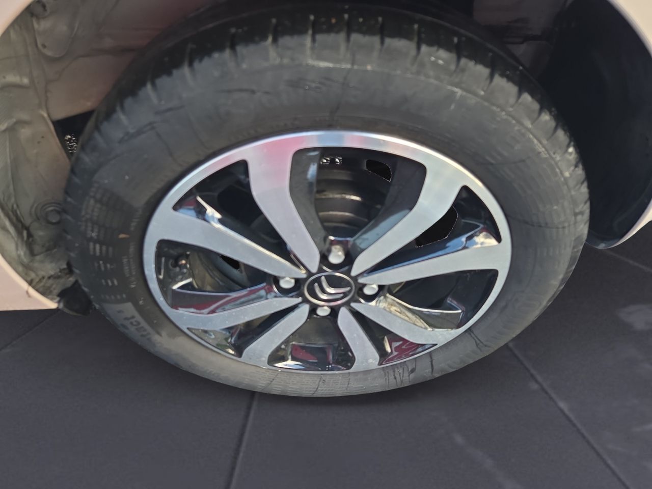 Citroën C1 DESCAPOTABLE AIRSCAPE SHINE VTI 72 CV  - Foto 2