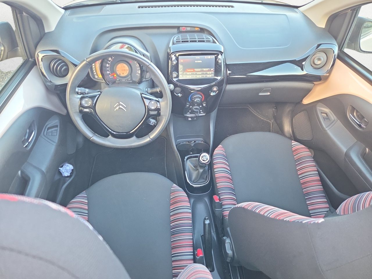 Citroën C1 DESCAPOTABLE AIRSCAPE SHINE VTI 72 CV  - Foto 2