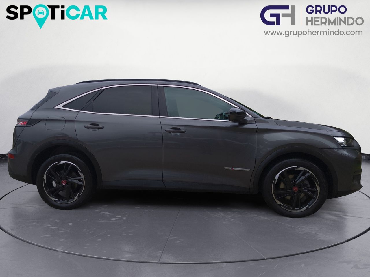 DS DS 7 Crossback BLUE HDI 130 CV AUT PERFORMANCE LINE  - Foto 2