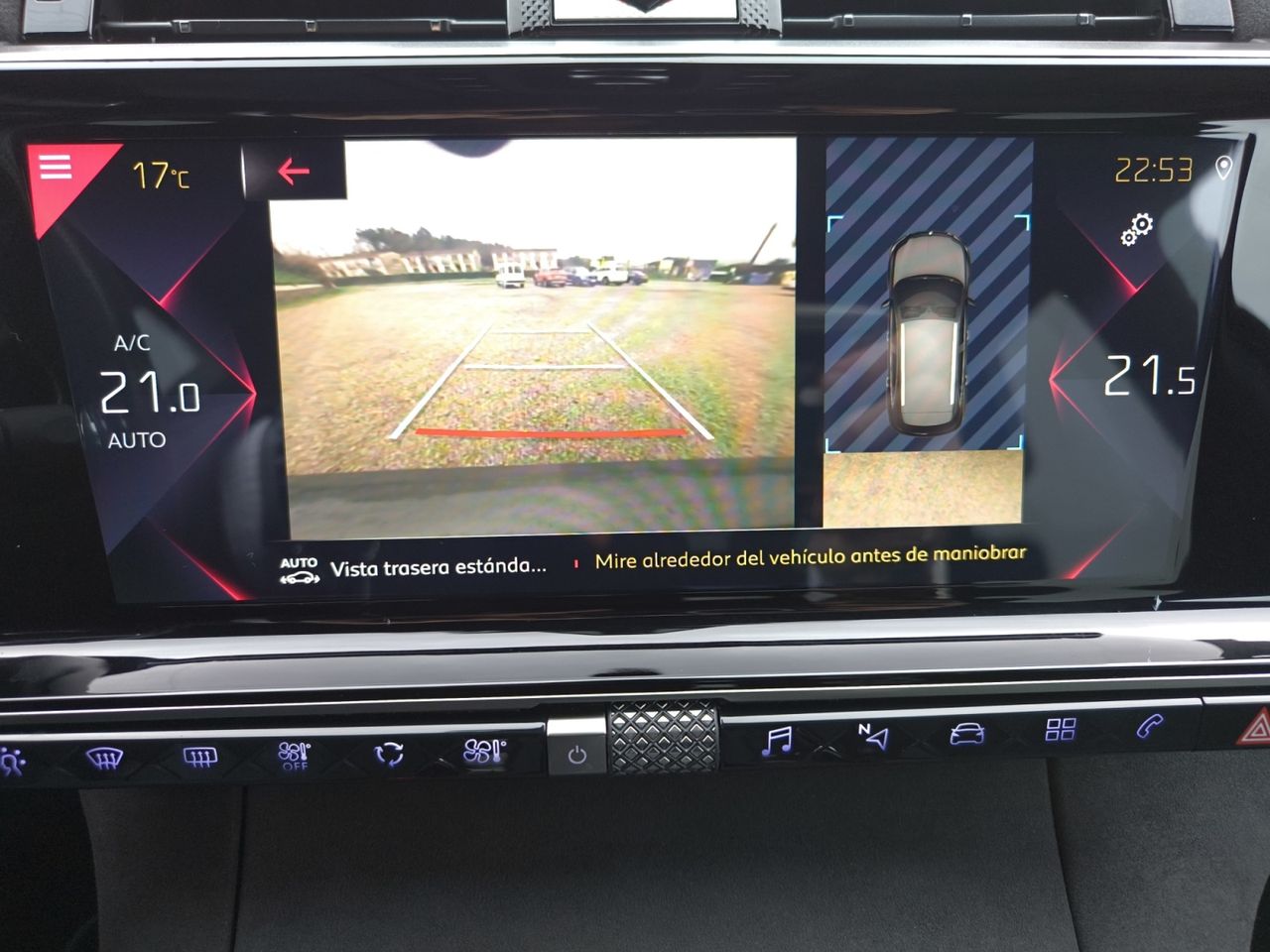 DS DS 7 Crossback BLUE HDI 130 CV AUT PERFORMANCE LINE  - Foto 2