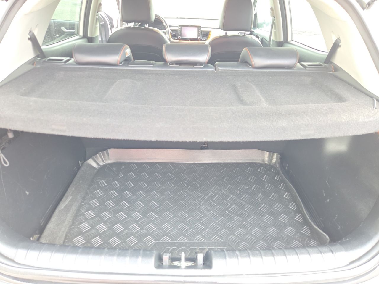 Kia Stonic 1.2 CVVT TECH 84 CV  - Foto 2