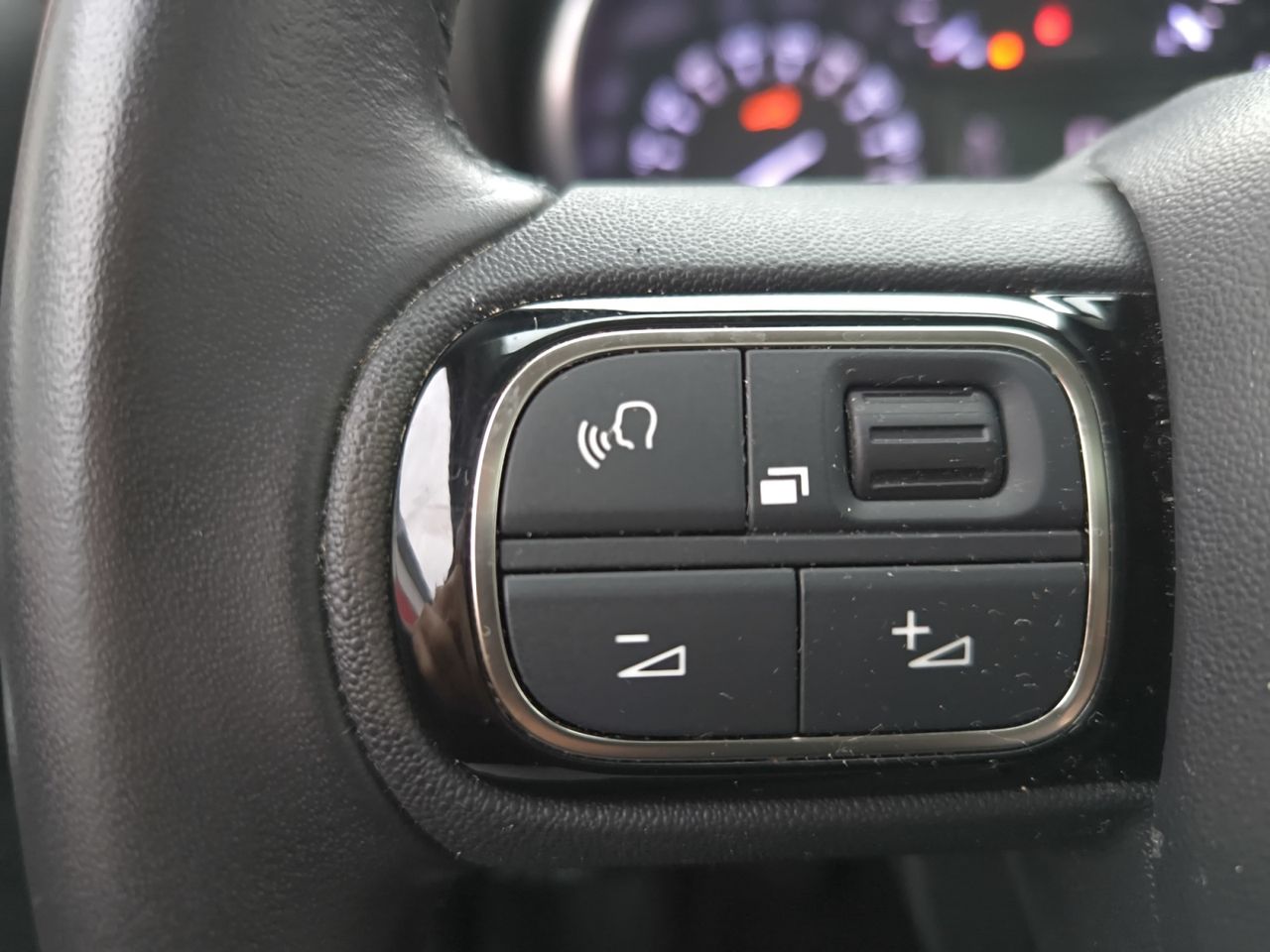 Citroën C3 Aircross BLUE HDI 110 CV SHINE PACK  - Foto 2